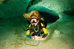 Nancy DeRosa diving a cenote